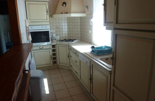 Castelferrus Cottage | Gite on closed wooded grounds