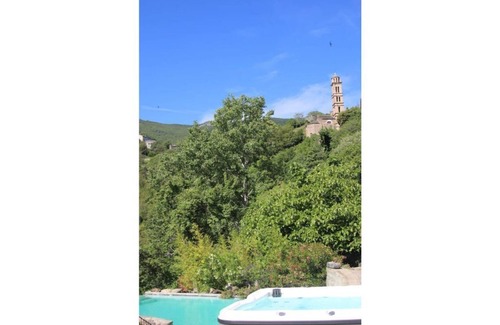 Carcheto-Brustico House | Gîte overlooking two valleys, in a park with spa, swimming pool, barbecue trampoline