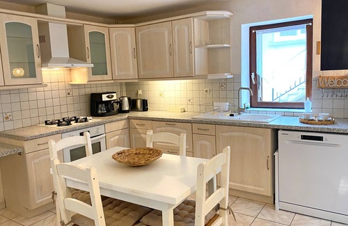 Saint-Bonnet-de-Rochefort Cottage | Gite Saint-Bonnet-de-Rochefort, 1 bedroom, 4 persons