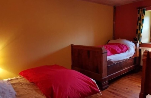 Saint-Julien-des-Chazes Cottage | Gite Saint-Julien-des-Chazes, 4 bedrooms, 9 persons