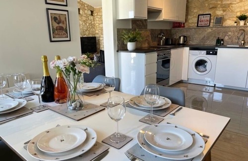 Bournel House | Gite sleeps 4 + option for additional child bed, NEW pool and private grounds
