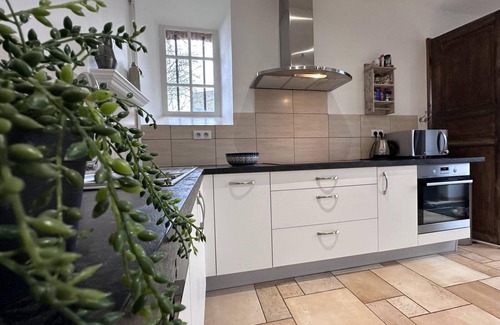 Souvigny Cottage | Gite Souvigny, 6 bedrooms, 13 persons