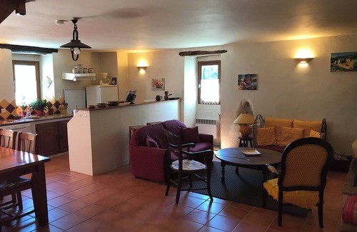Vabres House | Gite surrounded by waterfalls and springs