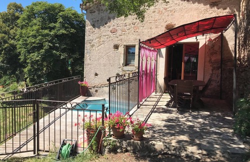 Vabres House | Gite surrounded by waterfalls and springs