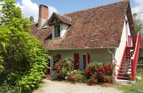 Langon House | Gîte surrounded nature, Sologne, outdoor Nordic bath, park 1.5 hours, small pond