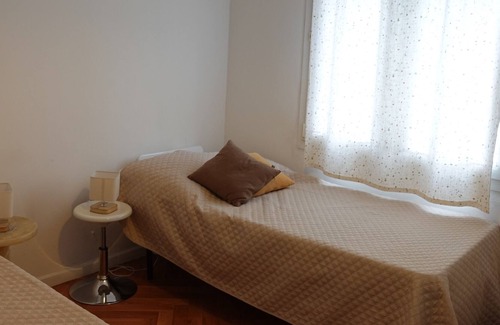 Vandoeuvre-les-Nancy Bed & Breakfast | Gite Vandoeuvre International Home