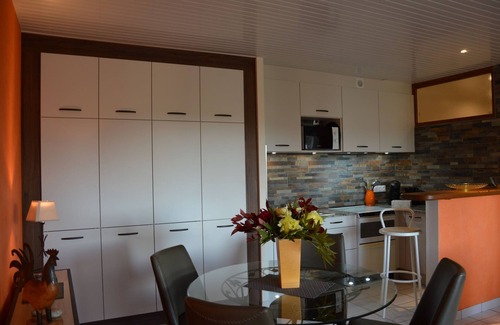 Plancoet Apartment | Gite with private spa, 2pers, near Dinan-St Malo in BRITTANY