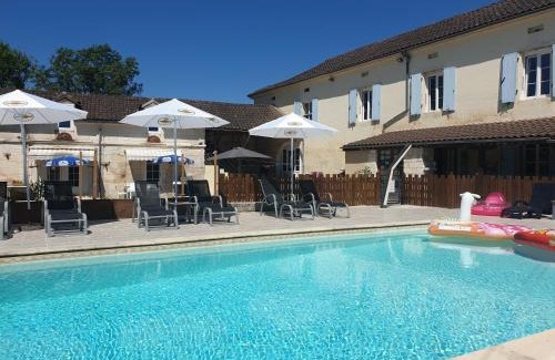 Vieux-Mareuil Apartment | Gites la Charrue