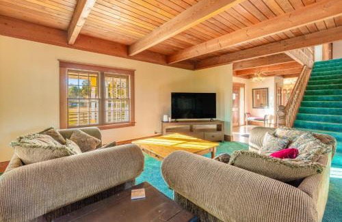 Kalispell House | Glacier-on-Ice