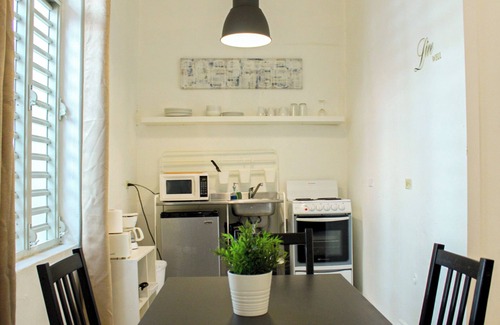 Ponce Centro Apartment | Gladiolas 1104