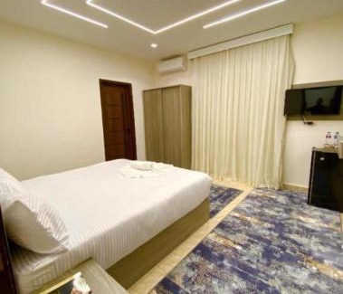 Kafrat al Jabal Hotel | Glam pyramids Inn