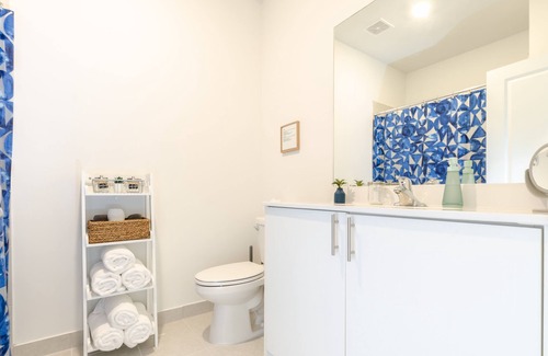 Princeton House | Glamorous 4BR New & Modern near FL Keys