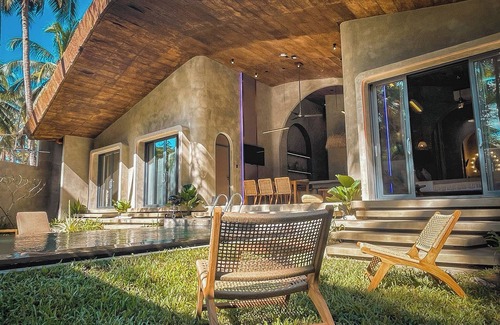 El Nido Villa | Glamorous Pool Villa 3 bedroom