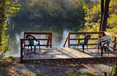 Luray RV Rental | Glamping at it's Finest! -WATERFRONT on the Shenandoah River! Open Year Round!