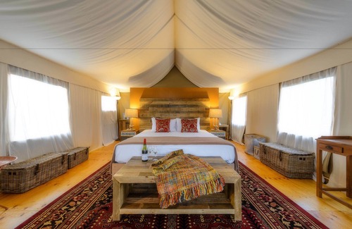 Gretna Cabin | Glamping at Truffle Lodge