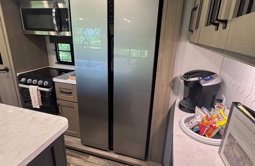 Braden River House | “GLAMPING”on 10 acres…10minutes to Lakewood Ranch and close to Sarasota scenes.