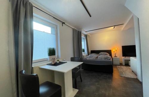 Bueckeburg Apartment | Gleis 12 , kontaktloser 24-7-Check In, barrierefrei ,Smart TV, W-LAN, Parkplatz kostenlos