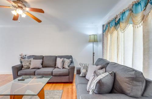 Glendale Heights House | Glendale Heights Home with Office and Backyard!