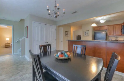 La Vergne House | Glenmore-Quiet, home near EVERYTHING!