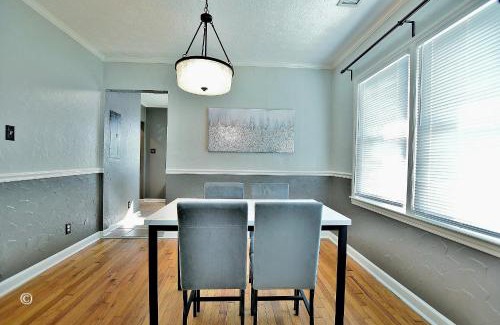 Columbus House | Glenn Rd Getaway