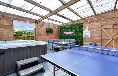 Buncrana Villa | Glenside Abbey 'Sleeping 7 guests'