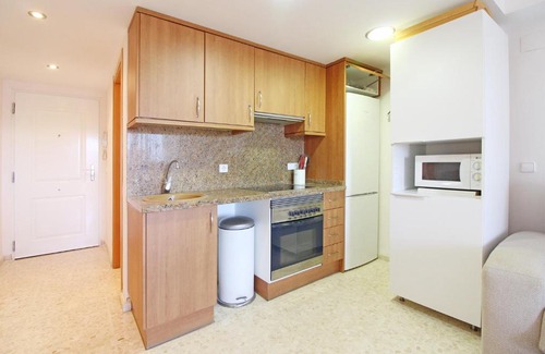 Almarda Apartment | Global Properties, Ático con terraza y piscina en playa Almardá