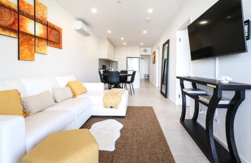 Batemans Bay Apartment | Glorious 2-Bed with Waterside Balcony Views