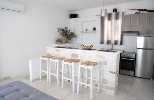 Piso Livadi Villa | Glymar