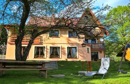 Ustrzyki Dolne House | Gościniec Pod Małym Królem