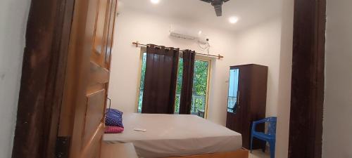Morjim Apartment | Goan waves