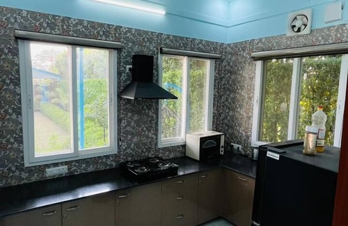 Greater Noida Resort | GoBravo 48-2BHK Farm with Pool Noida