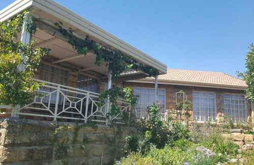 Fouriesburg House | Goedgeleë Self Catering