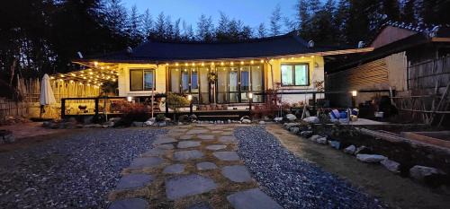 Gwangsan-gu House | Goeunjeong