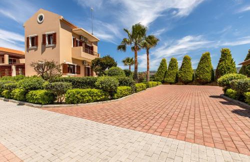 Nopigia Villa | Gold Crest Home in Drapanias beach, Nopigia