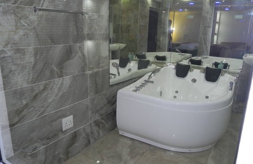 Greater Johannesburg Metropolitan Area Hotel | Gold Crown international Hotel