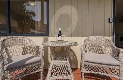 Thames House | Gold'n Thames - Thames Holiday Home