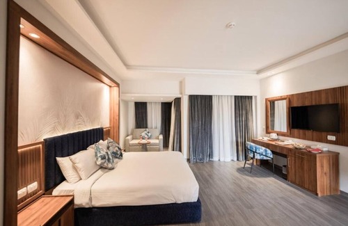 Al Ahyaa Resort | Golden Beach Resort - All inclusive