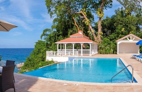 Oracabessa House | Golden Clouds (10/12 Rooms)