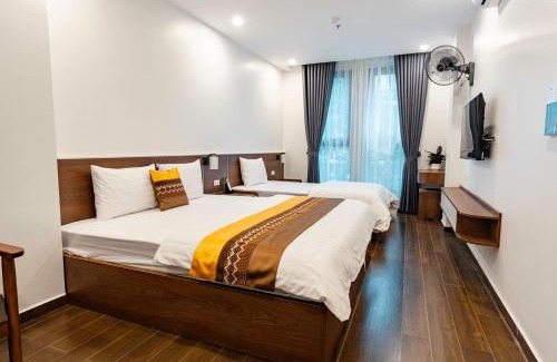 Hanoi Hotel | Golden Crown Hotel Long Bien