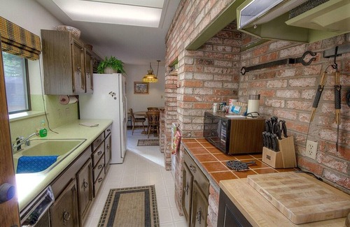 Montgomery Estates House | Golden Dust 3 Bedroom Home by RedAwning