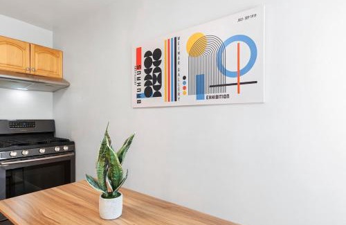 Golden Hill Apartment | Golden Hill Hideaway Stylish, Central, and Cozy
