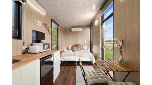 Glenlyon House | Golden Hour Hideaway by Tiny Away