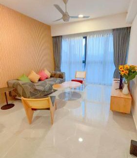 Imbi Apartment | Golden New Nest INN 金巢新旅居!near THE Exchange TRX & Bukit Bintang & Pavilion & Suria KLCC INCLUDING SWIMMING POOL