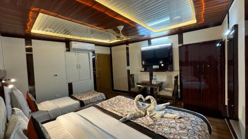 Malviya Nagar House | Golden Residency