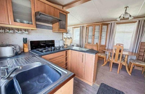 Hunstanton Cabin | Golden Sunset 2 Bedroom Caravan Pets stay Free