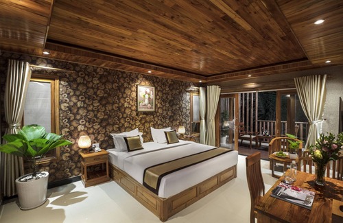 Ong Lang Hotel | Golden Topaz Resort