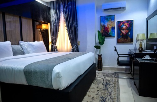 Awka Hotel | Golden Tulip Crown Prince Hotel