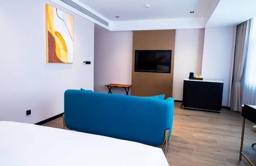 Bandalungwa Hotel | Golden Tulip Kin-Oasis Kinshasa