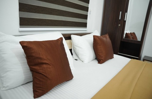 Kakkanad Hotel | Goldsuite