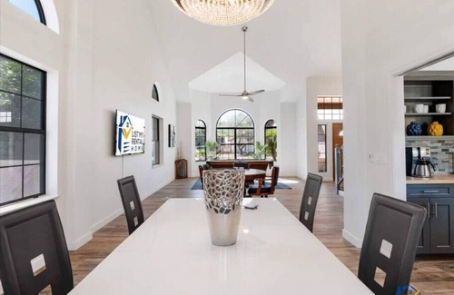 Red Mountain Ranch Apartment | Golf Course Stunning Villa+Shuffleboard+Puttputt+HeatedPool+WaterFeature+PokerTable